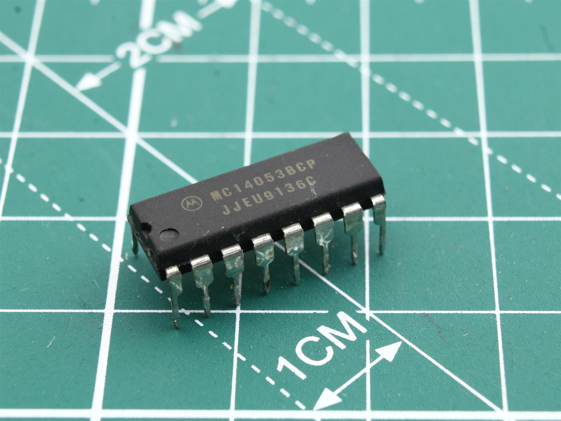 MC14053BCP integrated circuit SONY TCD505
