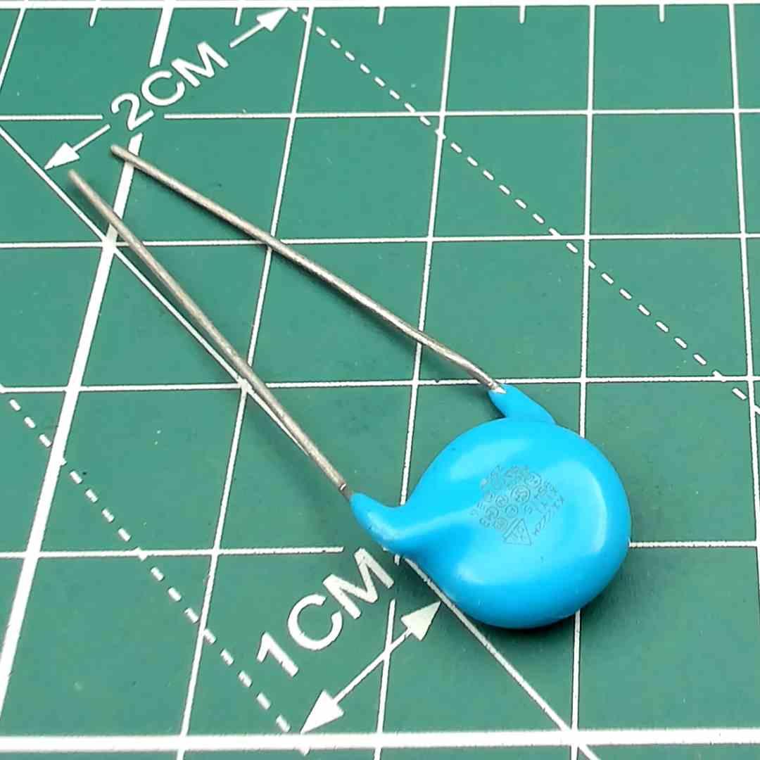 Ceramic Capacitor 2.2nF 250 Volts AC KX222M XiYI 250AC