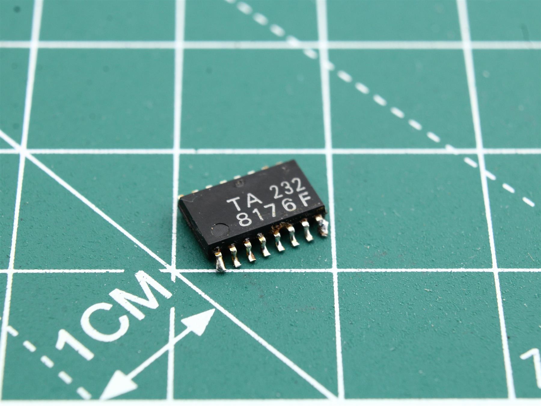 TA8176F integrated circuit AIWA CADW550