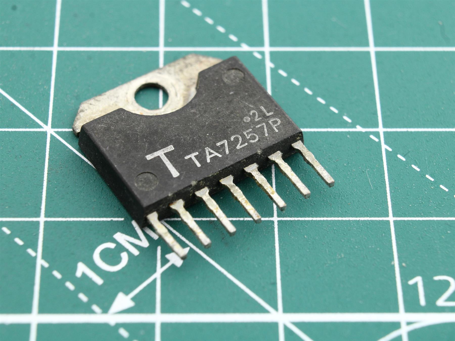 TA7257P integrated circuit