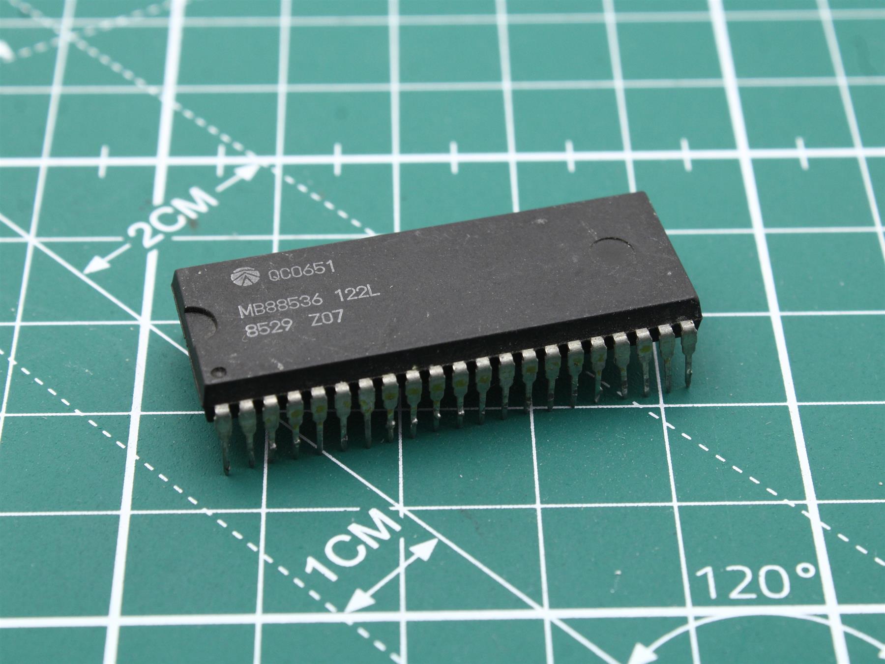 SANYO MB88536-122L Integrated circuit