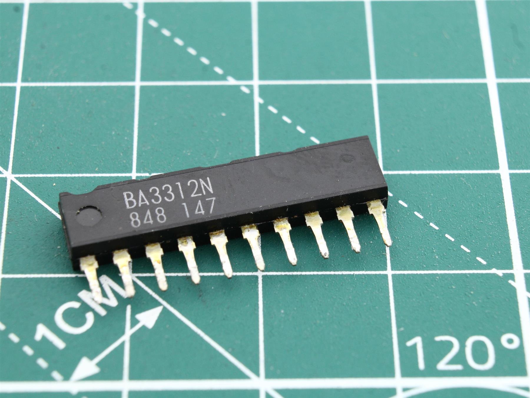 BA3312N integrated circuit SHARP WQ268E
