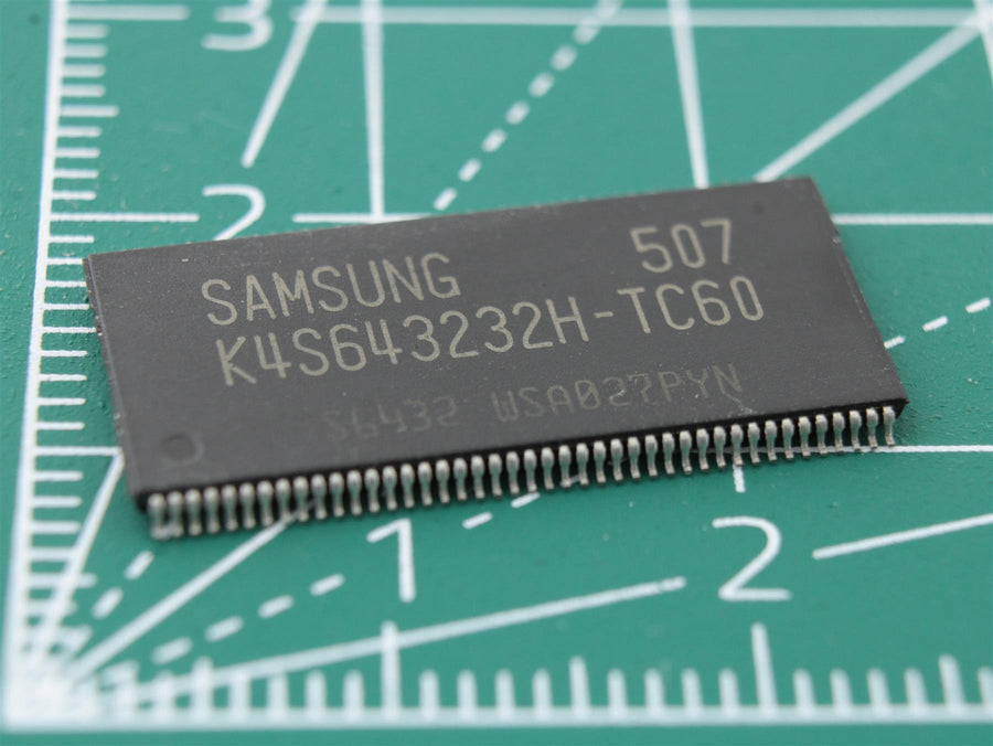 K4S643232H-TC60 Integrated circuit