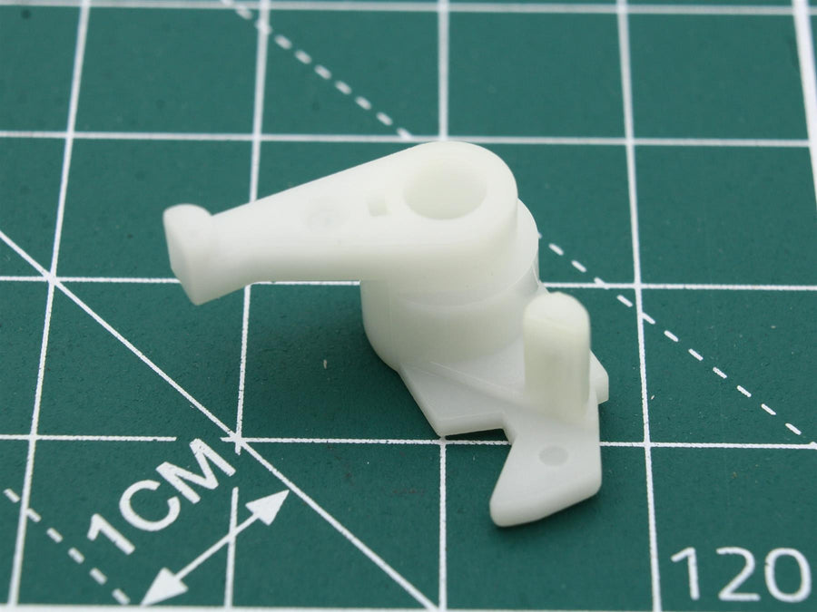 RNM010 – Gear Lever C Pos.(32)