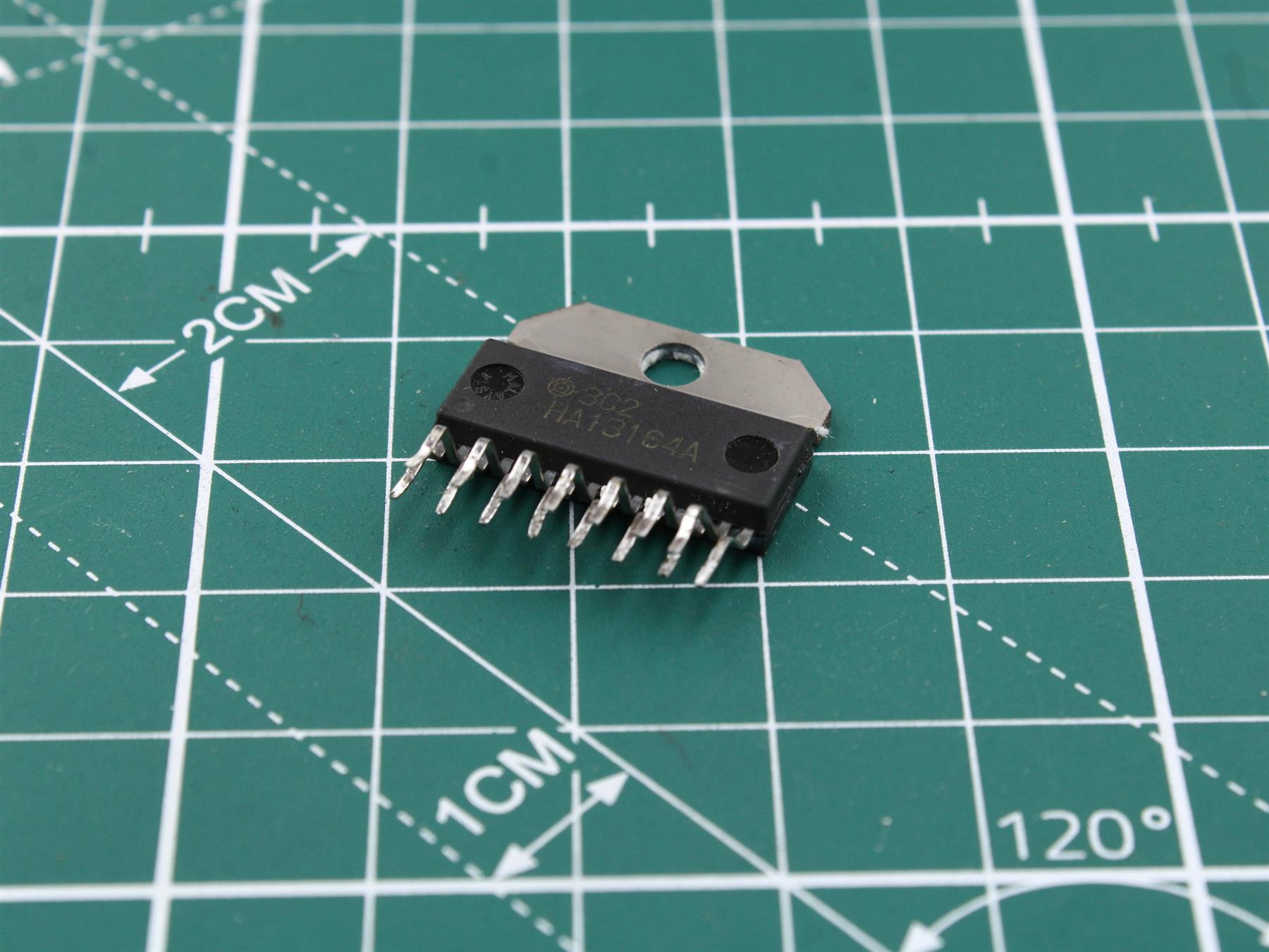HA13164A integrated circuit