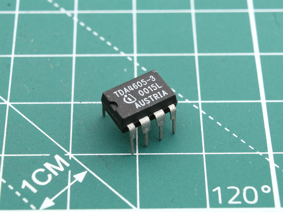 TDA4605-3 Integrated Circuit (IC) - Used