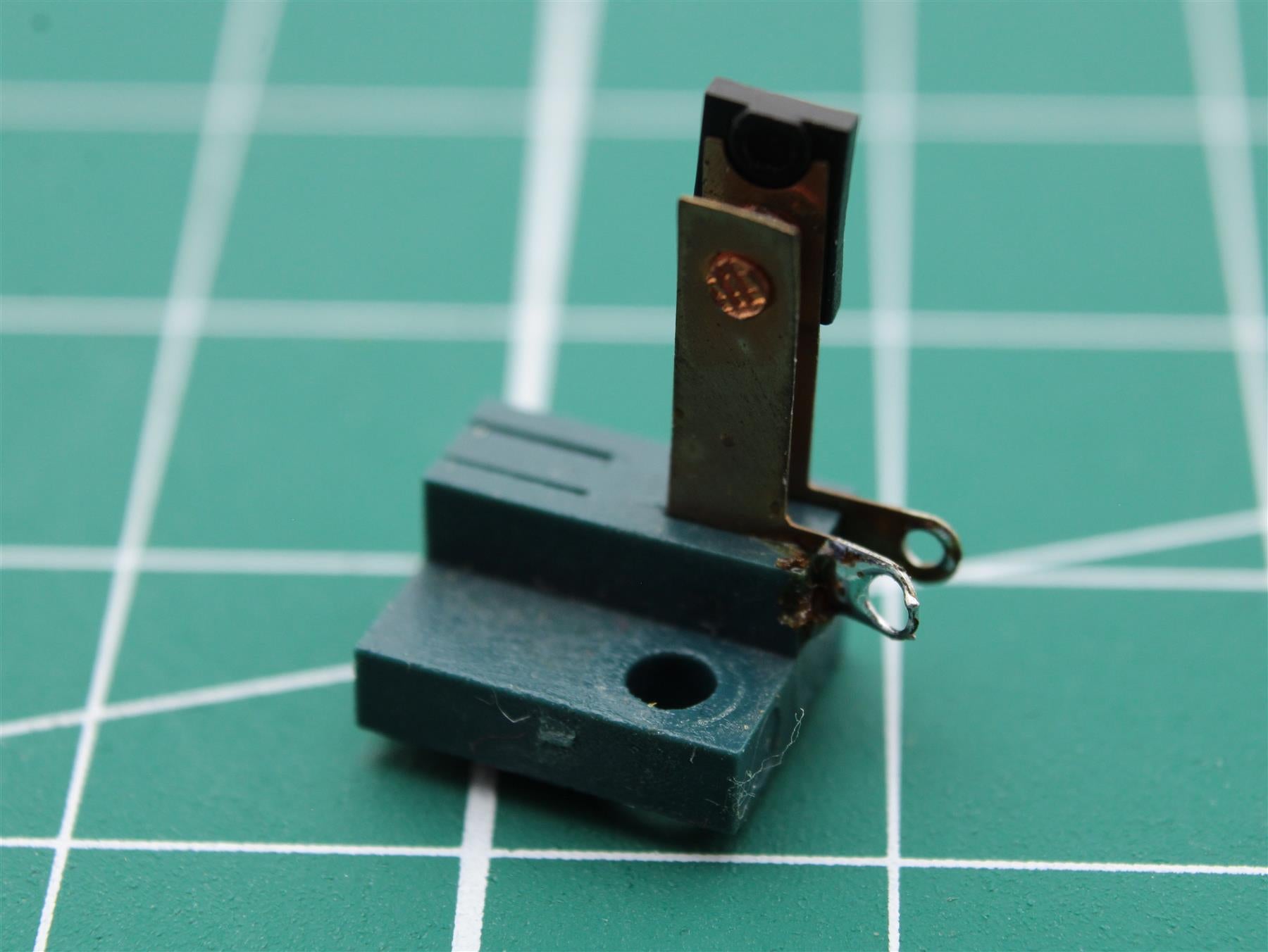 Bang & Olufsen 7400298 – Switch Original Tested Part