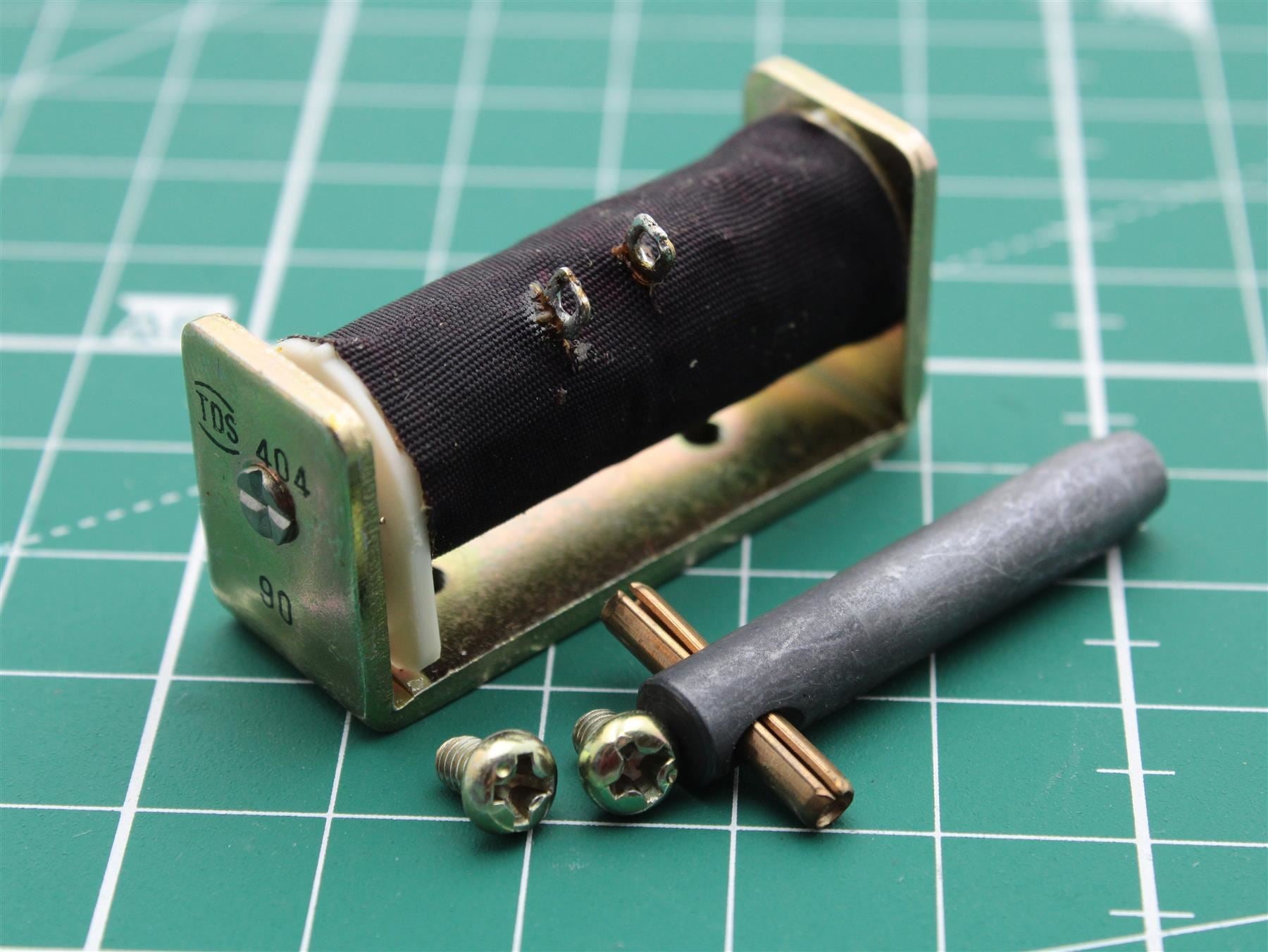 Bang & Olufsen Beocenter 2200 (Solenoid) Part Position: 22RL1;22RL2