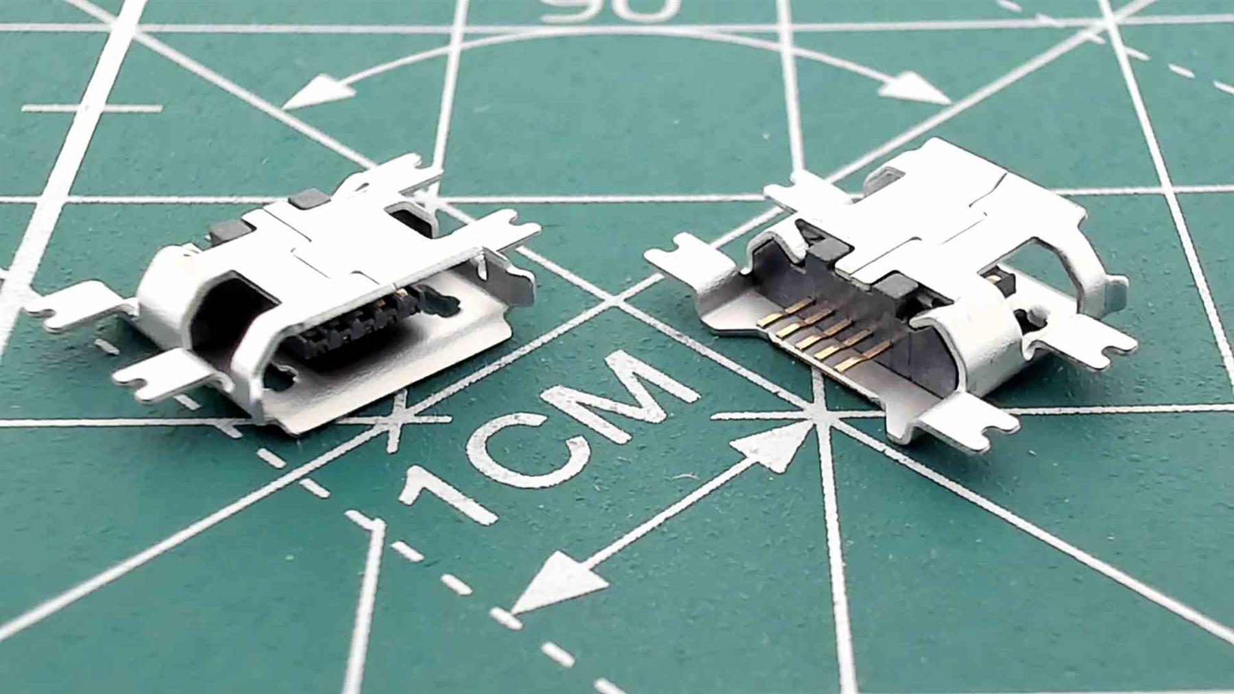 Micro USB Female Connector for PCB Soldering S7496