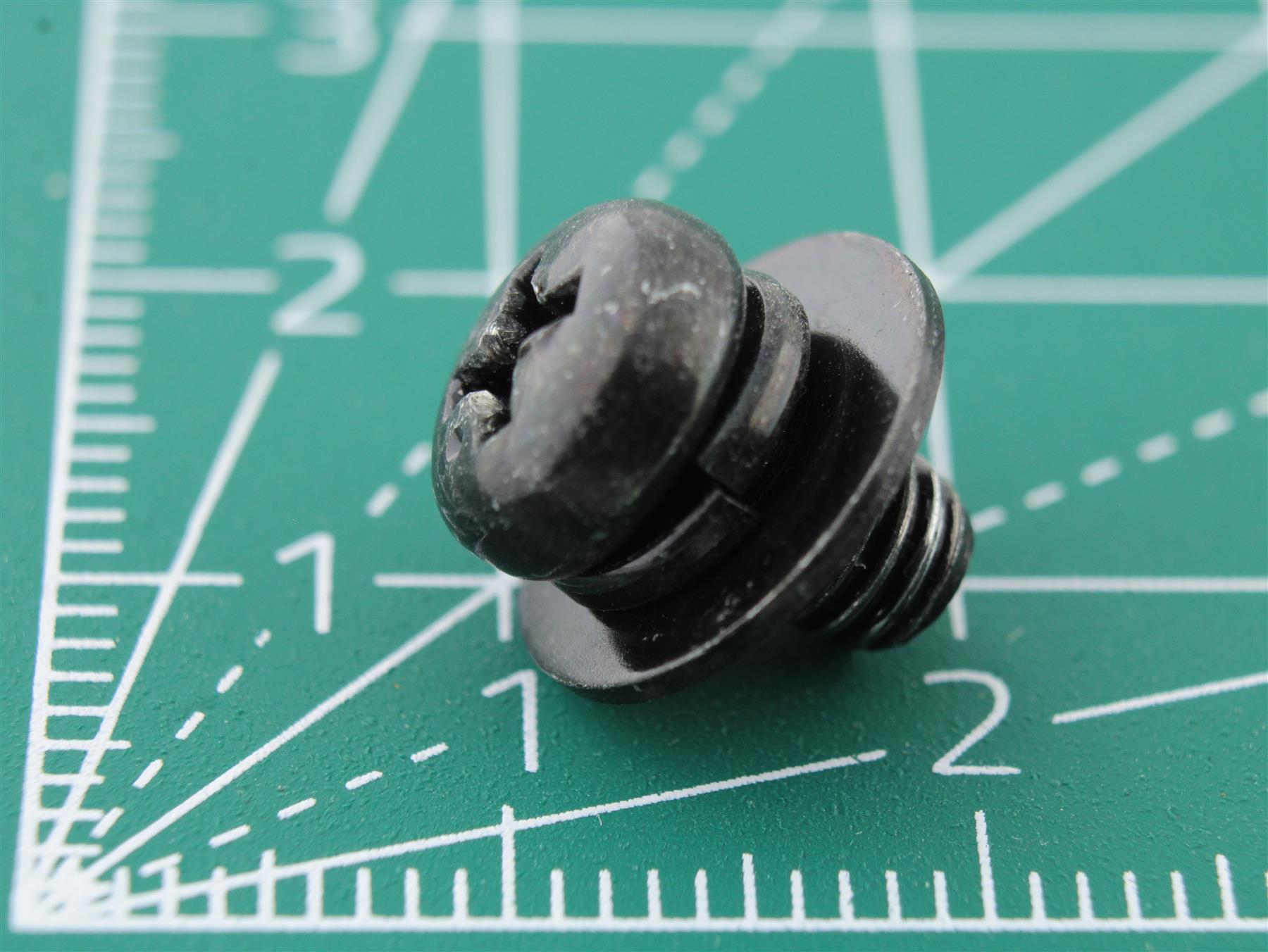 Custom Screw M4.86 x 11.3 for Vintage Audio Equipment (Akai)