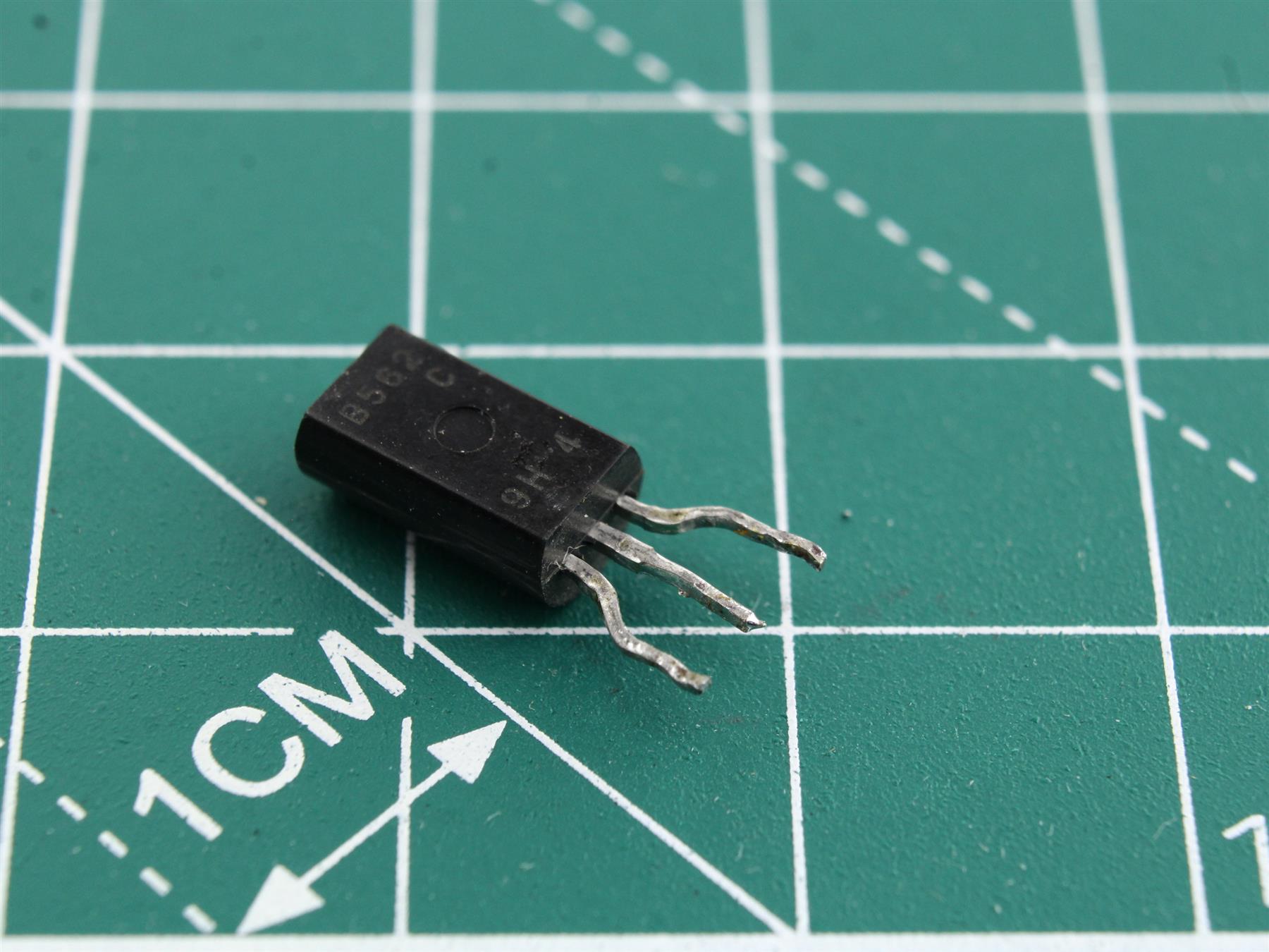 2SB562 Transistor SHARP XL560