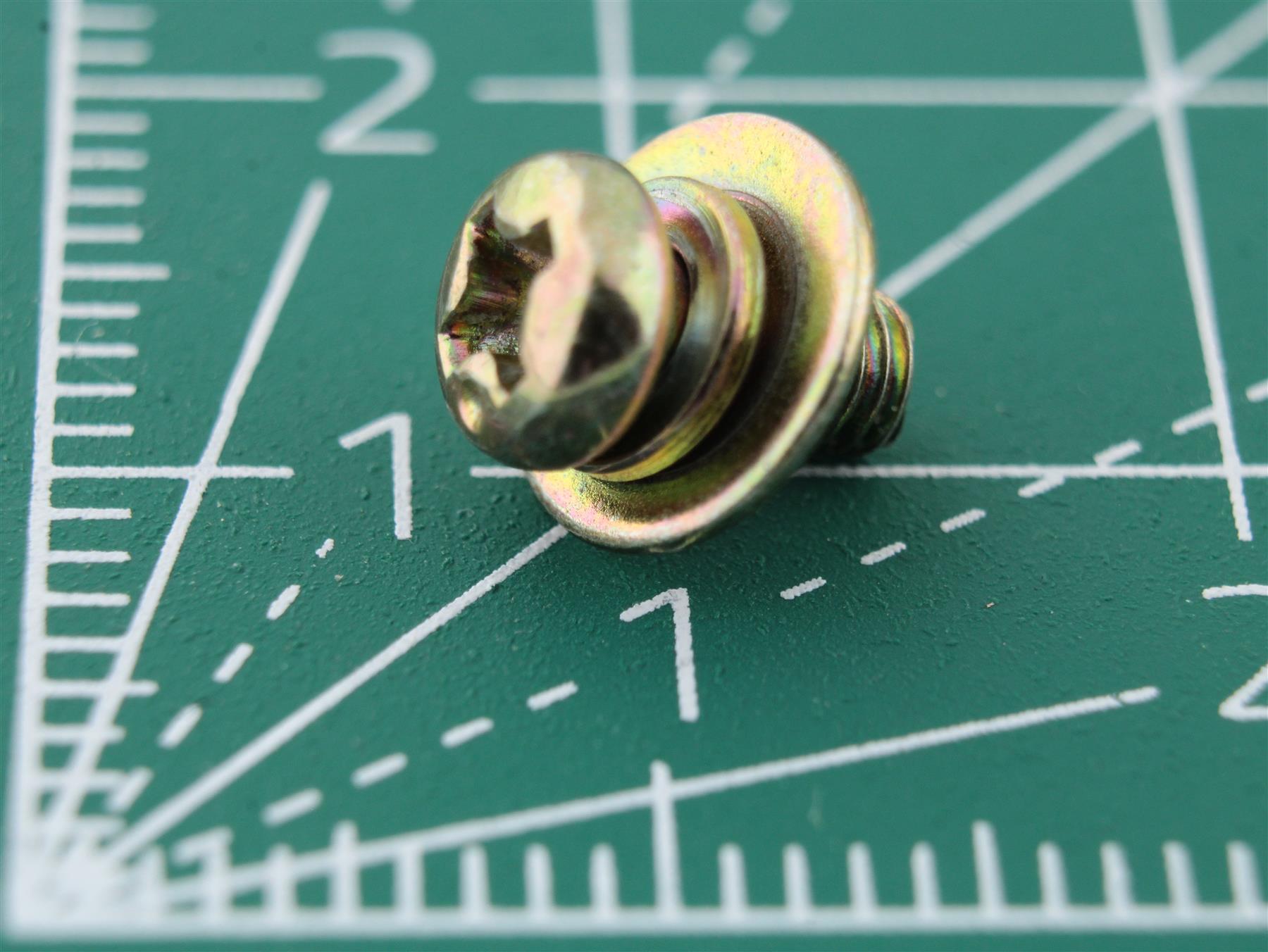 Custom Screw M2.85 x 8 for Vintage Audio Equipment (Pioneer)