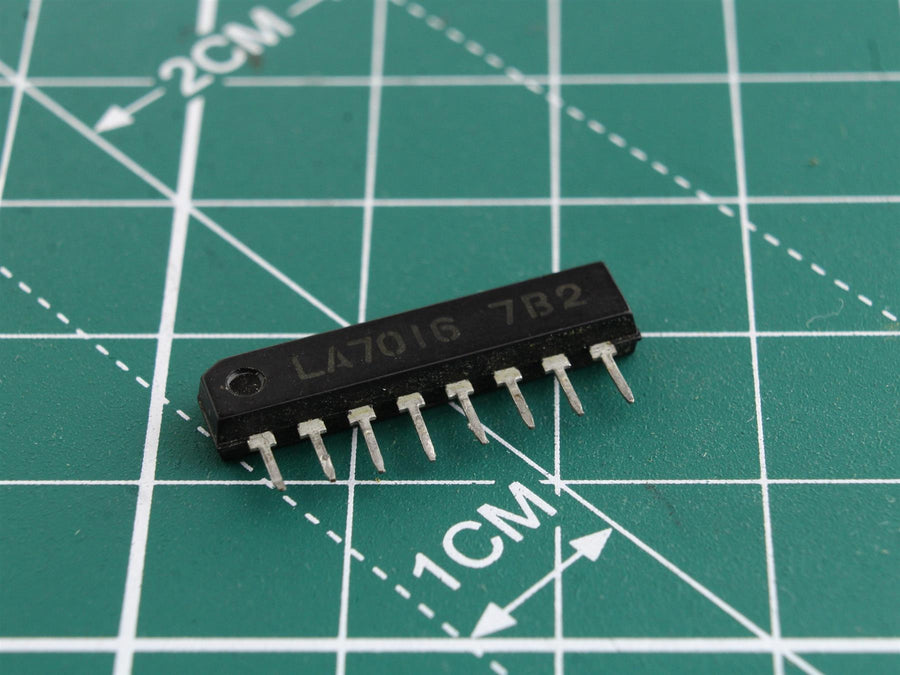 LA7016 Integrated Circuit (IC) - Used