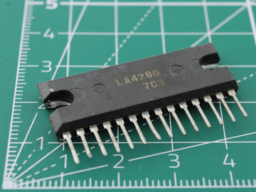 LA4280 circuit integrat