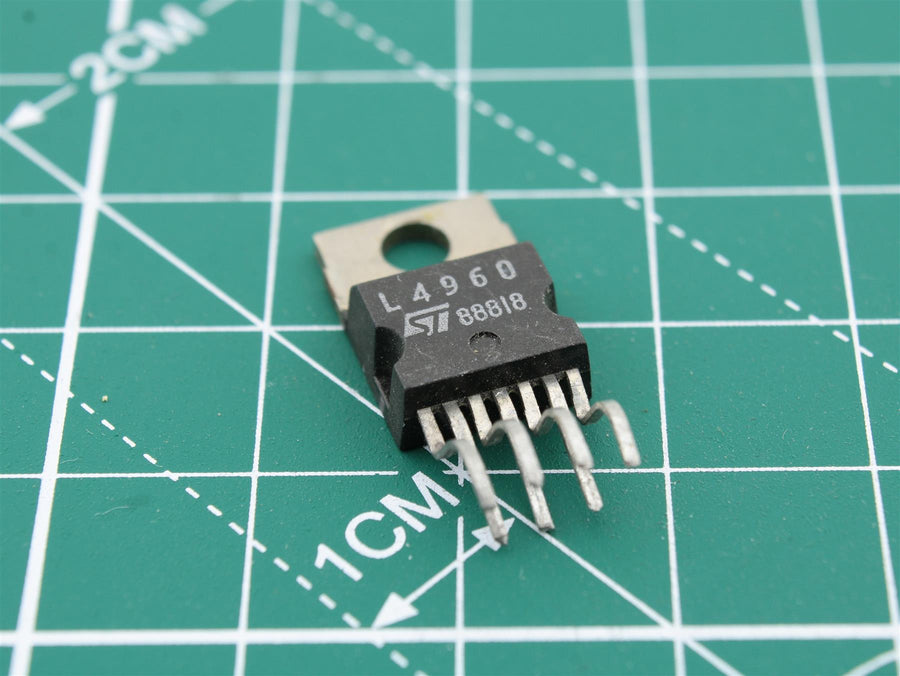 L4960 circuit integrat