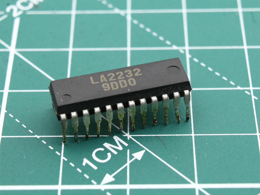LA2232 circuit integrat SHARP XL560