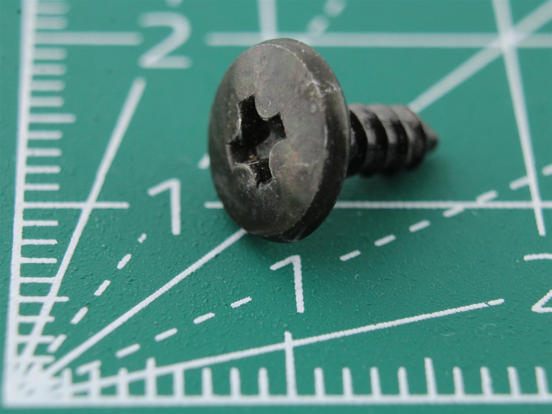 Custom Screw M2.86 x 9.27 for Vintage Audio Equipment (Technics)