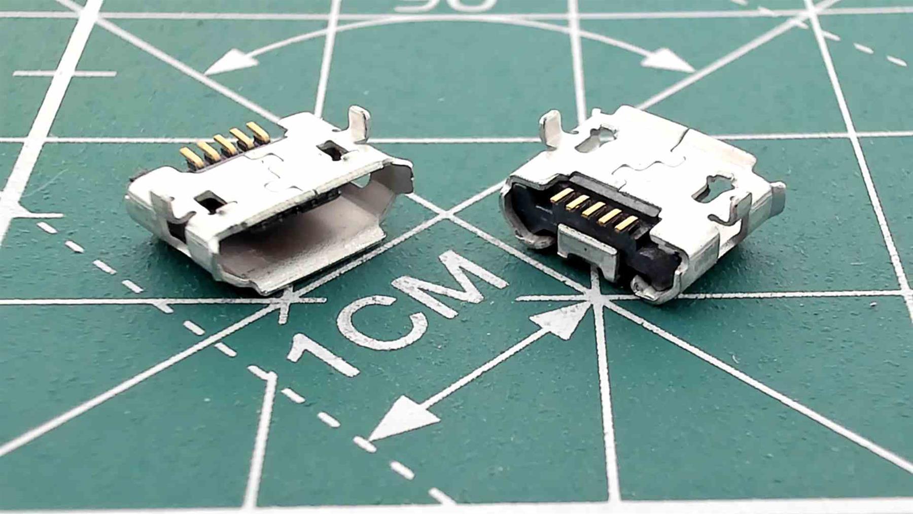 Micro USB Female Connector for PCB Soldering S7452