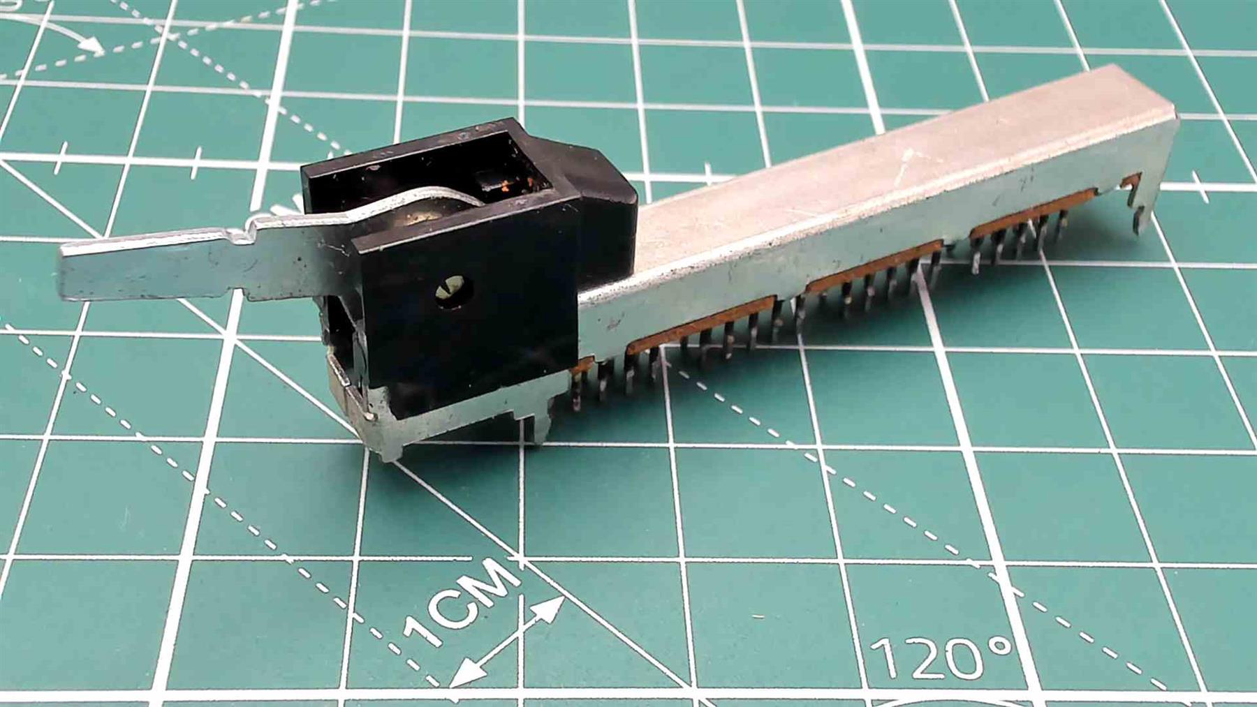 Samsung 3-Position 40-Pin Toggle Switch for Vintage Audio Repair