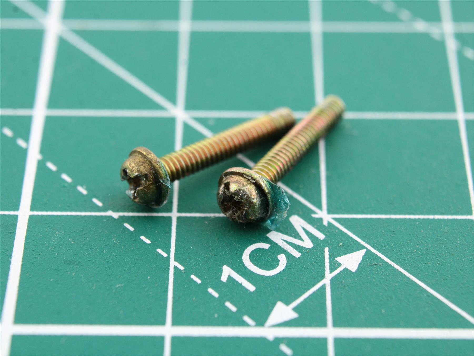 Technics QHQ1361A – Erase Head Screws Position M101 | Replacement Recondition