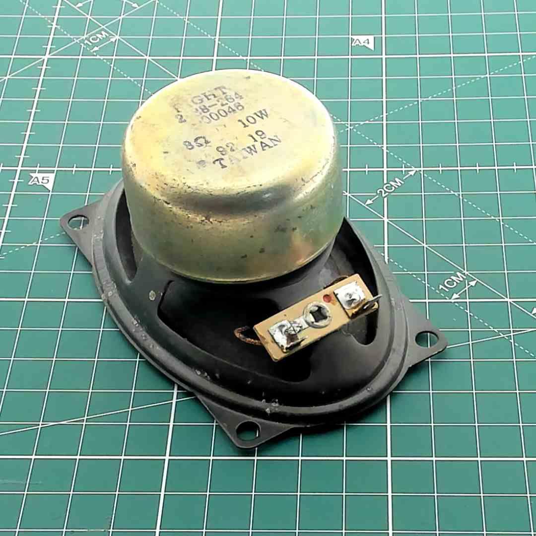 Oval Replacement Speaker for Vintage Audio, 8 Ohm 10 W [105x70x50mm]