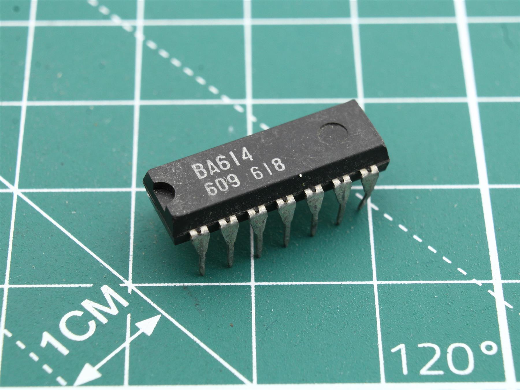 BA614 integrated circuit