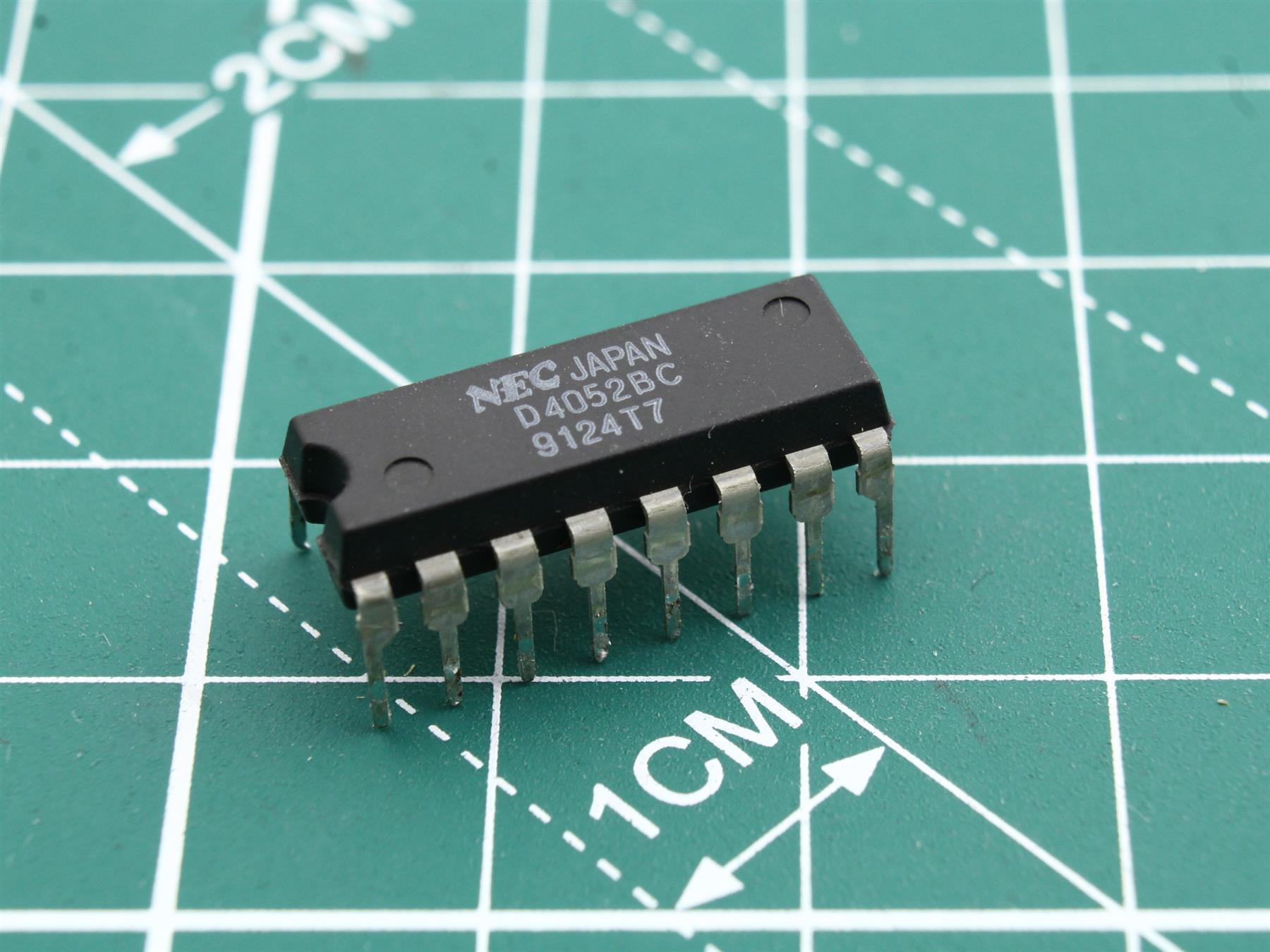 D4052BC integrated circuit SONY TCD505