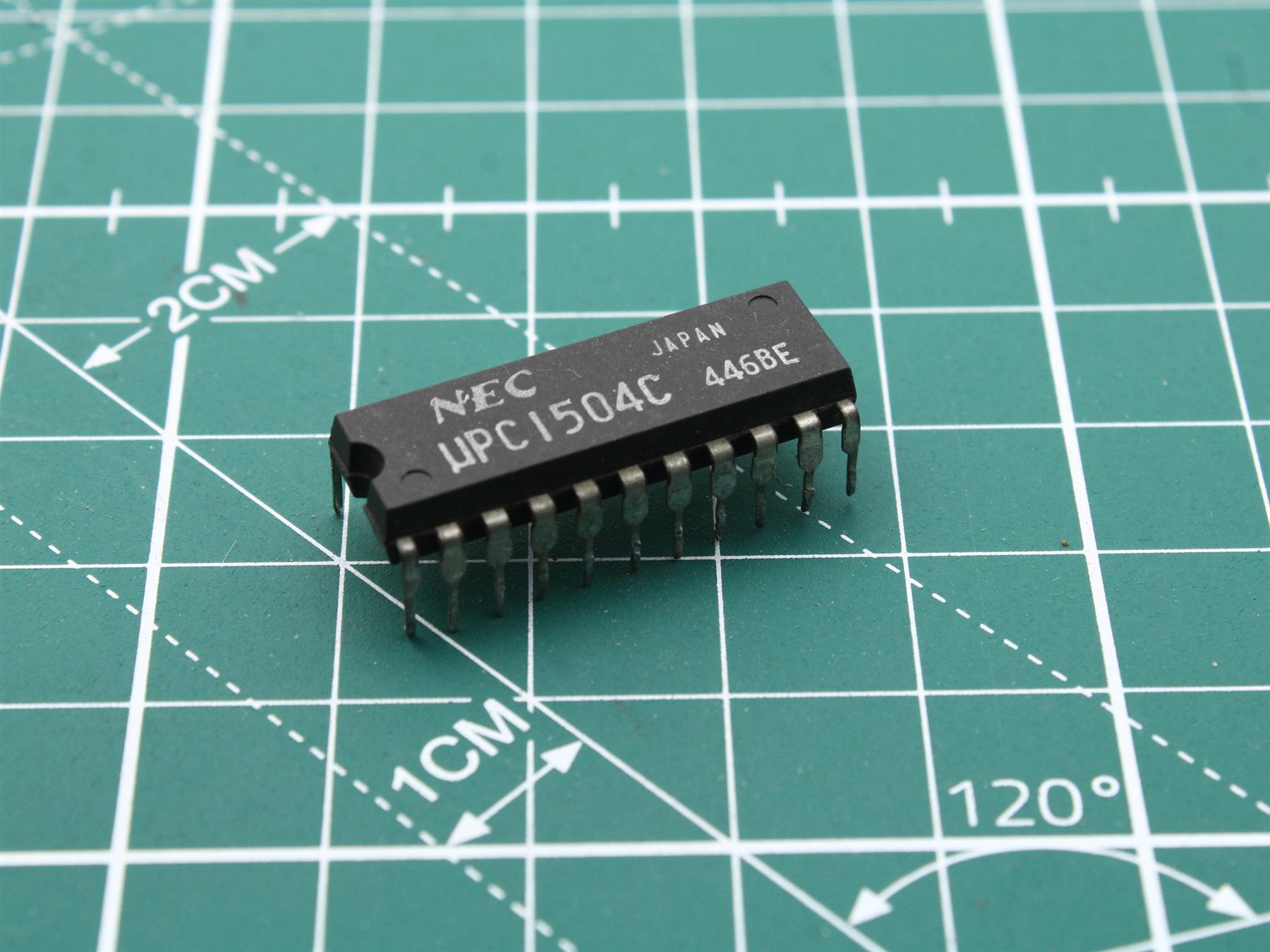 NEC uPC1504C Integrated circuit
