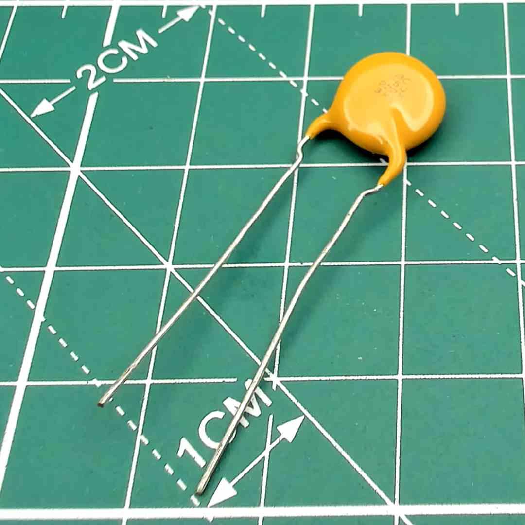 Ceramic Capacitor 2.2nF 3000 Volts BCZ5U 222M 3KV