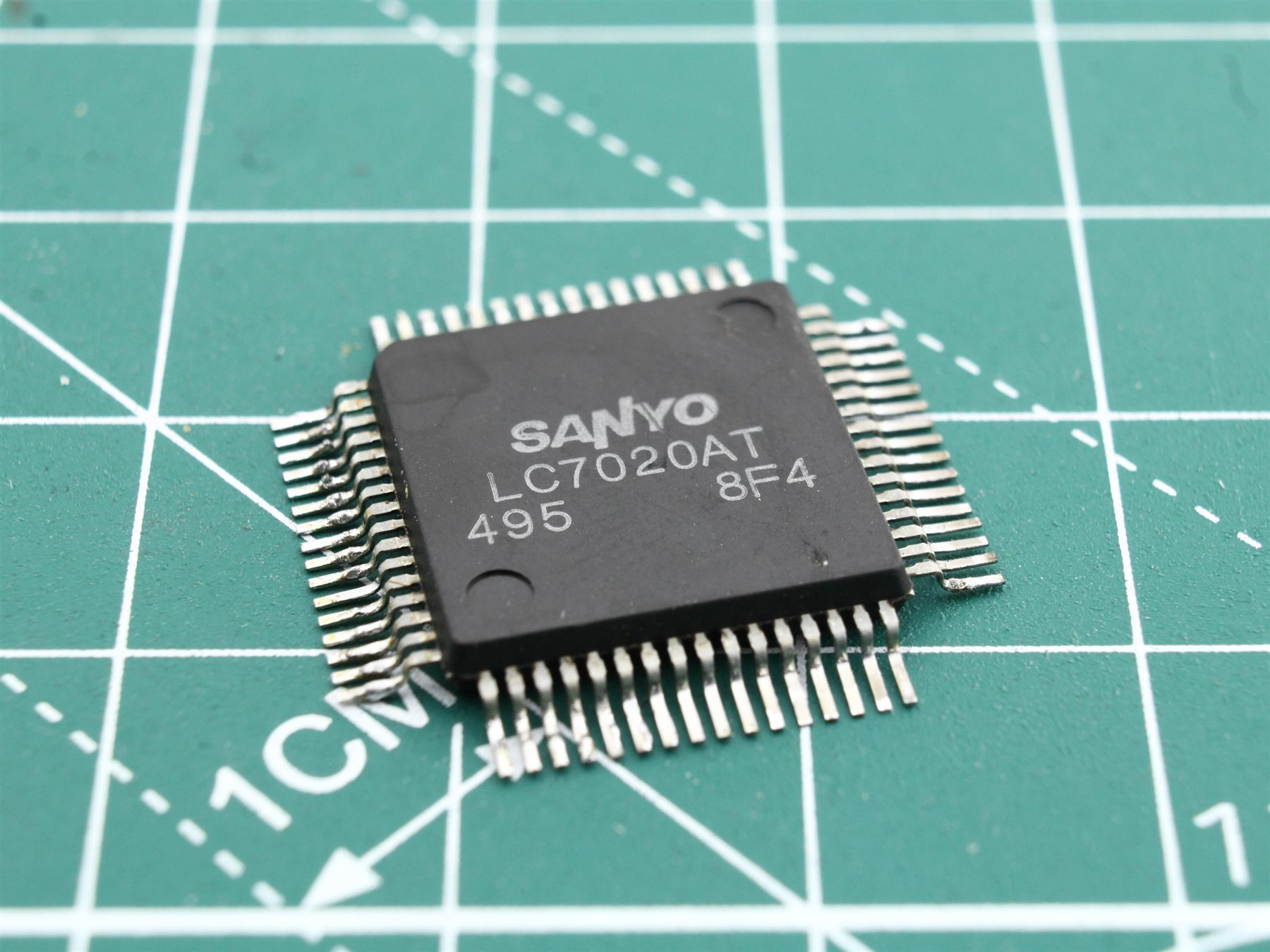 LC7020AT SANYO integrated circuit