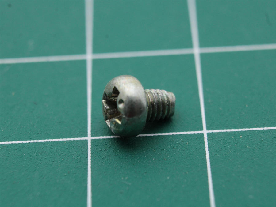Bang & Olufsen 2039039 – Screw 3×4