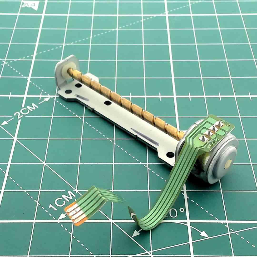 CD Player Sled Tracking Motor Replacement D2312HI 15RF073K