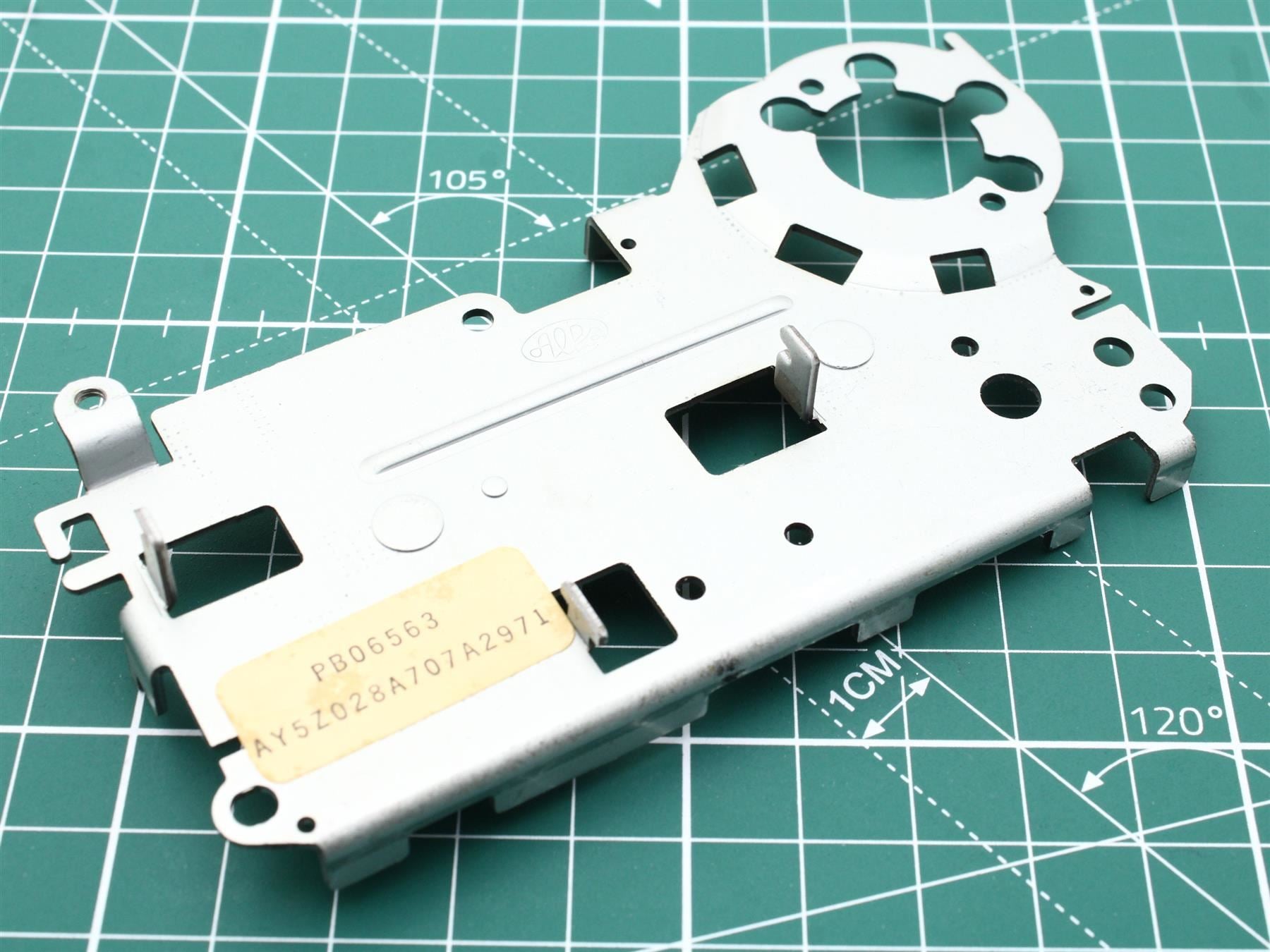 Harman Kardon TD-4600 Flywheel Bracket (B) Cassette Deck (Pos.45)