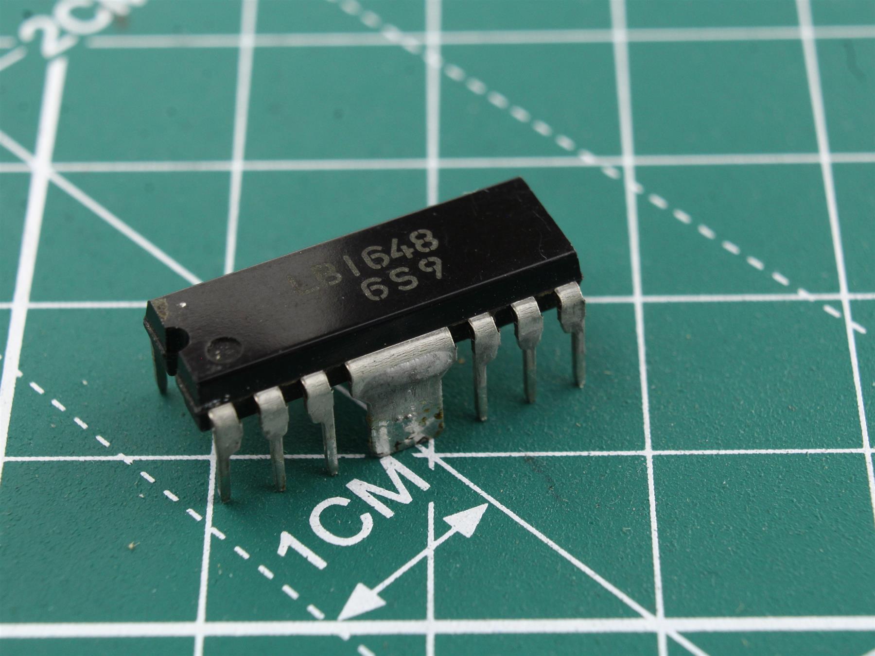 LB1648 integrated circuit