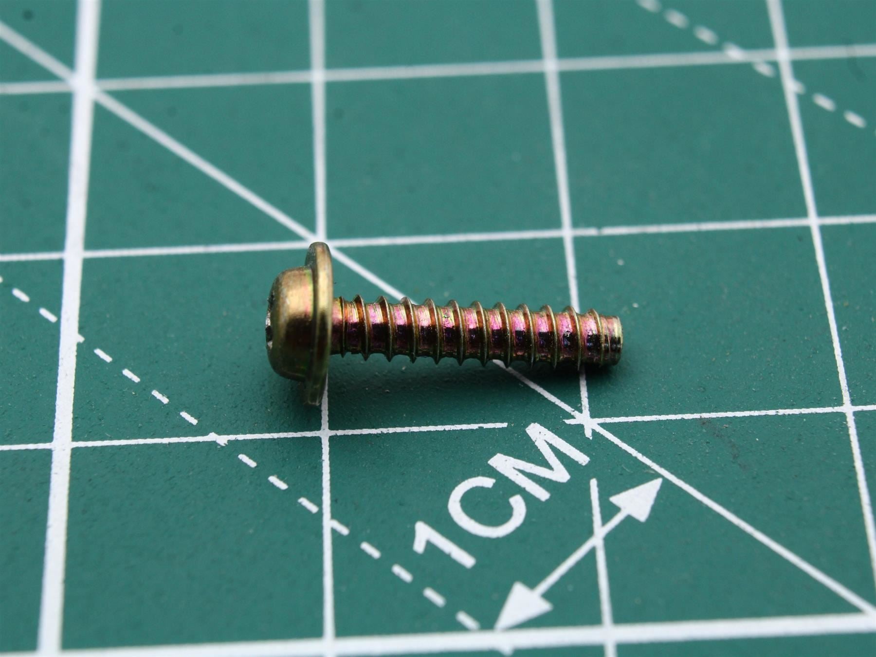Screw for Technics RS-AZ7 (Position 142)