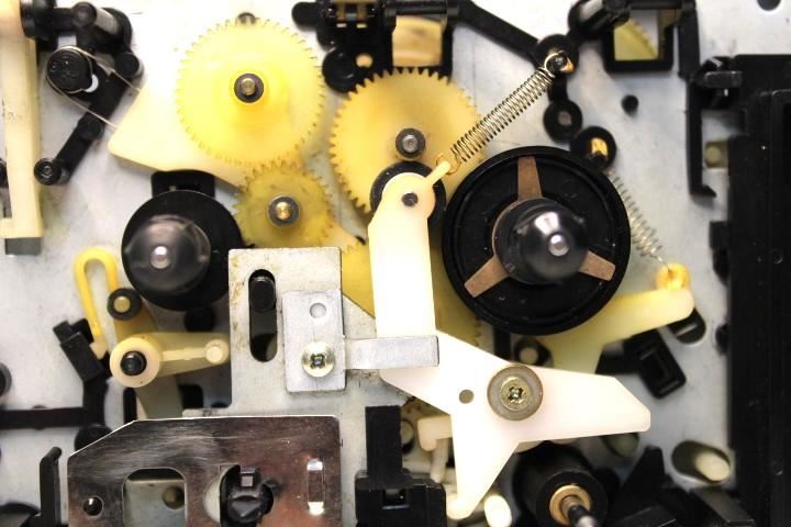 Aiwa AD-F220 Idler Wheel for Cassette Deck